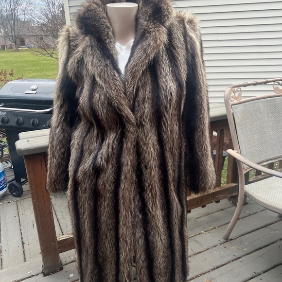 Peter Duffy RACCOON  vintage elegant long fur coat women’s size M/L - Picture 2 of 9